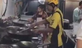 爆料送餐的小哥是谁啊视频,爆料送餐小哥身份大揭秘！