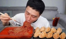 英吉沙大叔吃瓜免费,揭秘瓜农致富新路径